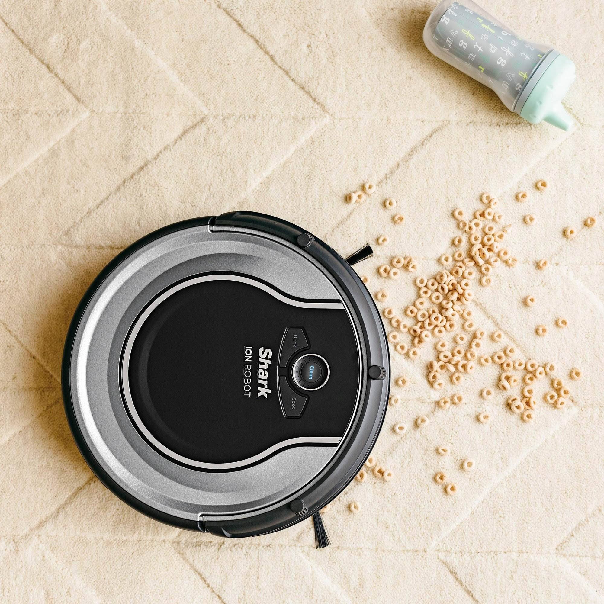Robot Vacuum with Remote P143