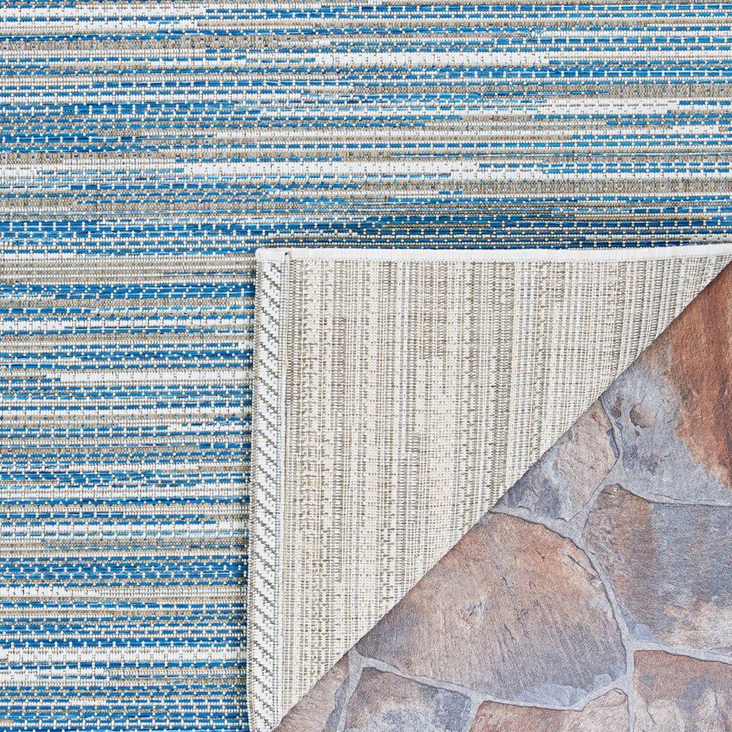 5'3" x 7'6" Indoor/Outdoor Area Rug J900