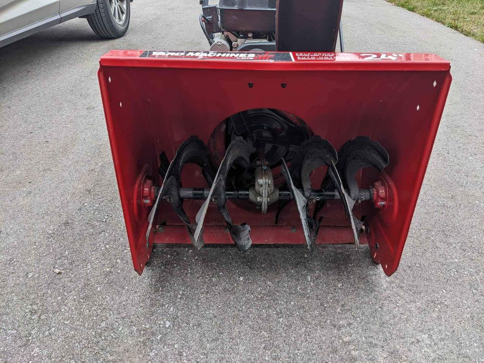 208CC 2-Stage Snow Blower X1516