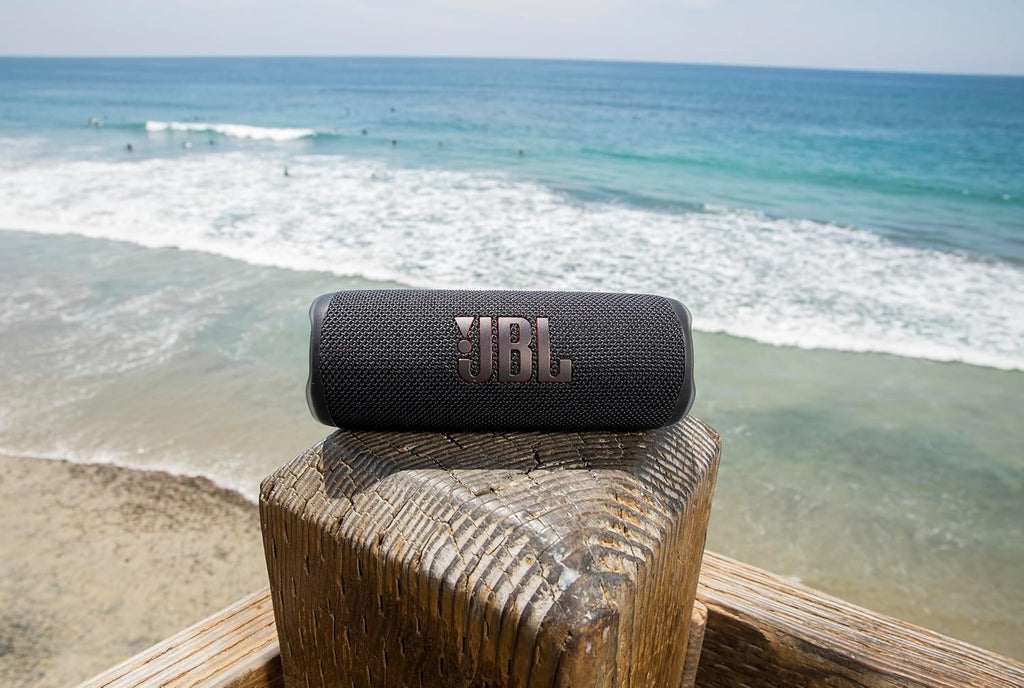 Black Portable Bluetooth Speaker with IPX7 Waterproof Y28357