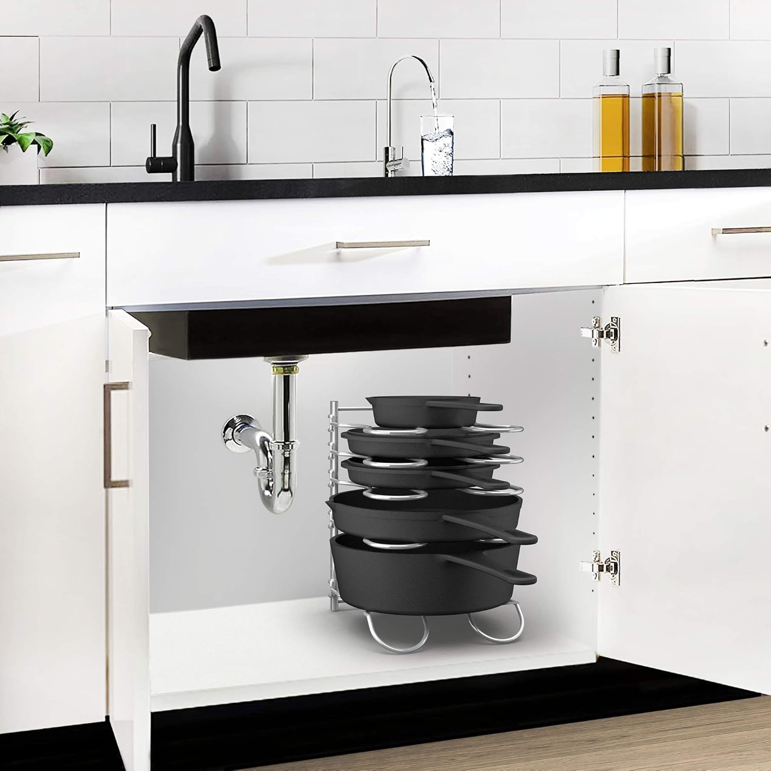 Metal Pan Rack with 5 Adjustable Dividers, Chrome W8403