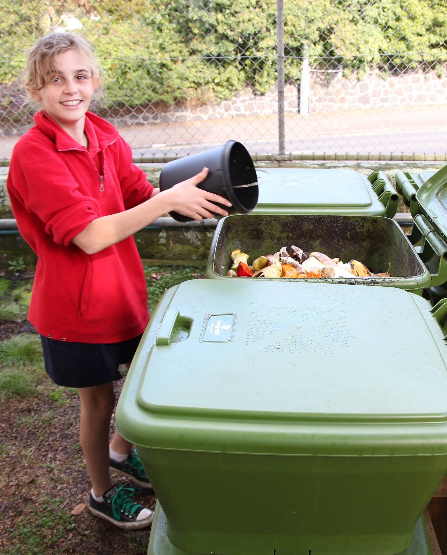 Continuous Flow Worm Composter U7972