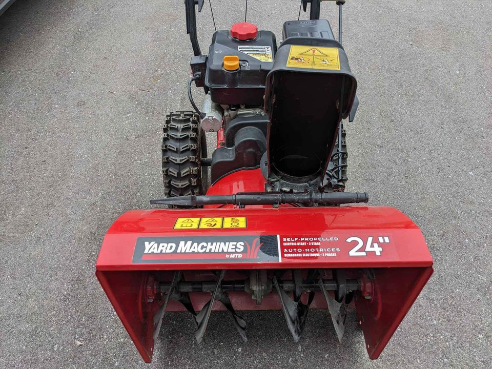 208CC 2-Stage Snow Blower X1516