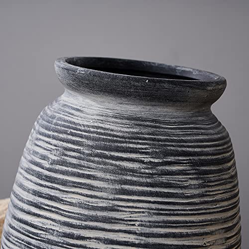 White 9.5 Inch Ceramic Vase N659097