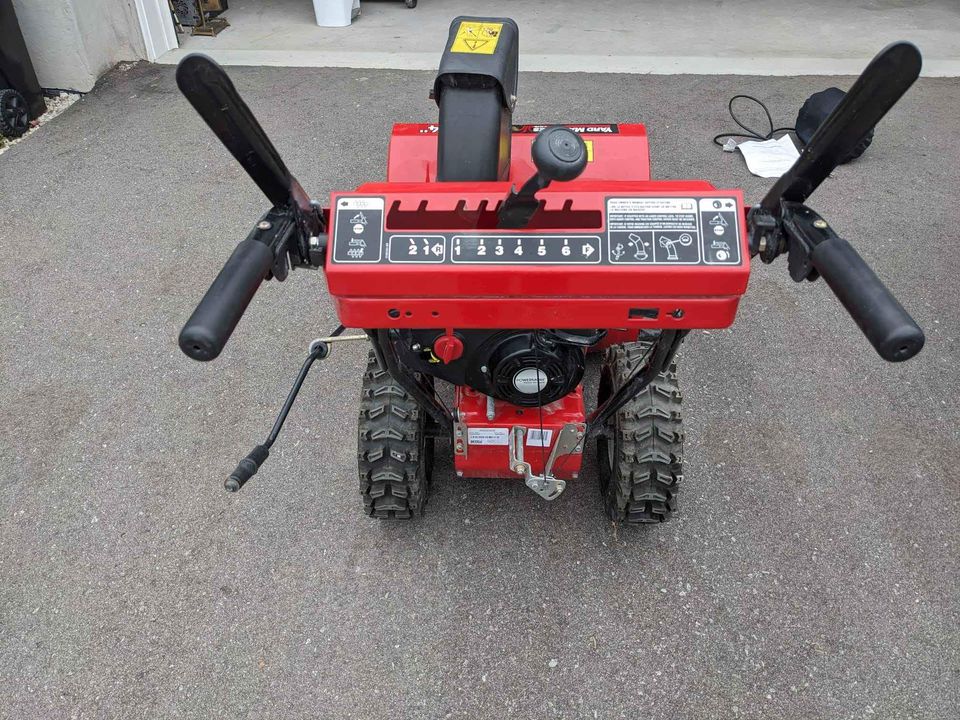 208CC 2-Stage Snow Blower X1516