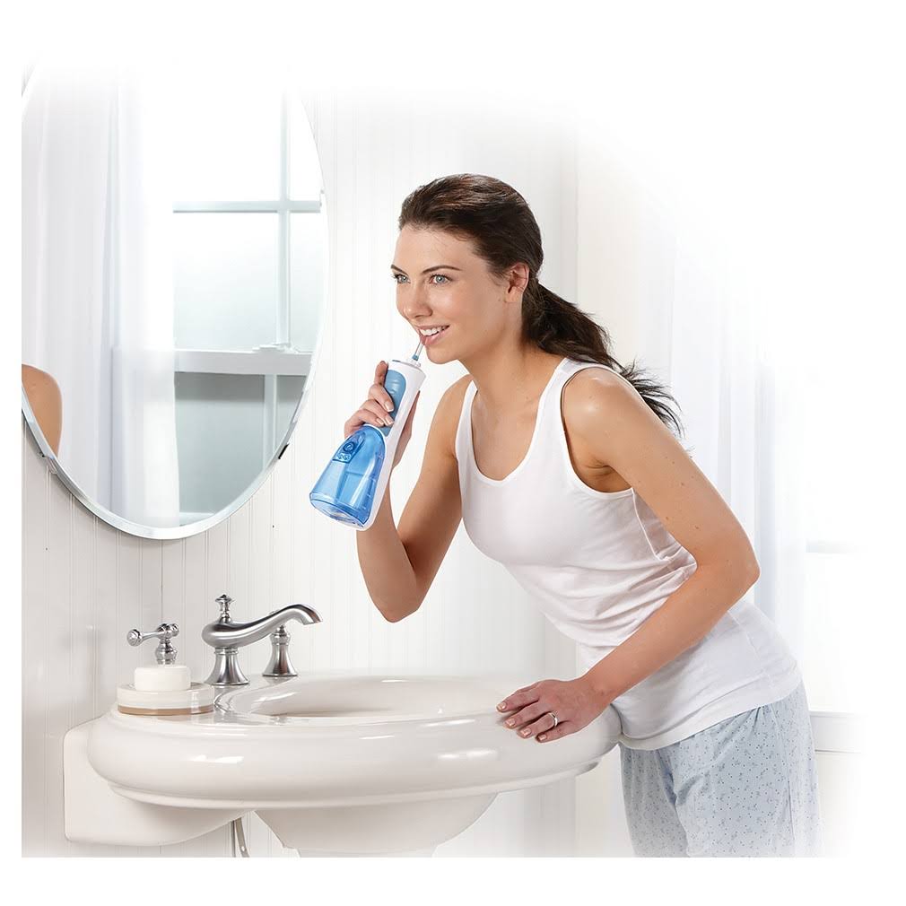 Cordless Water Flosser with Tip Case H686283
