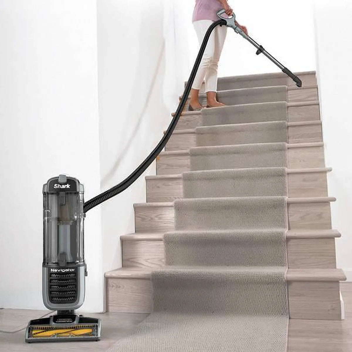 Upright Vacuum - 2.8 Qt C197