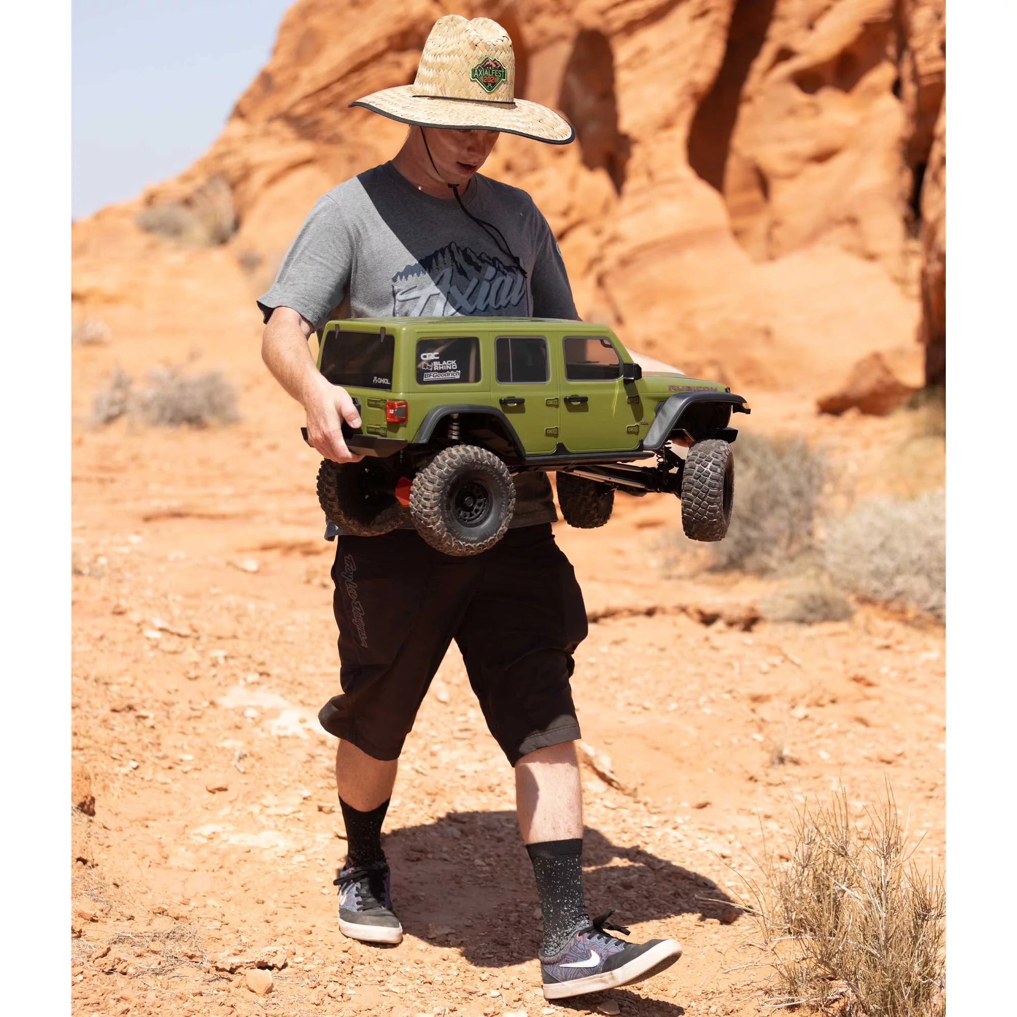 Green 1/6 4 Wheel Drive Rock Crawler RC Truck J130