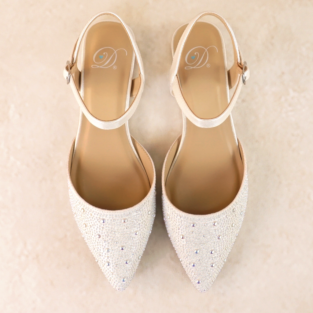 Miaki Pointed Toe Pearl Flat Shoes