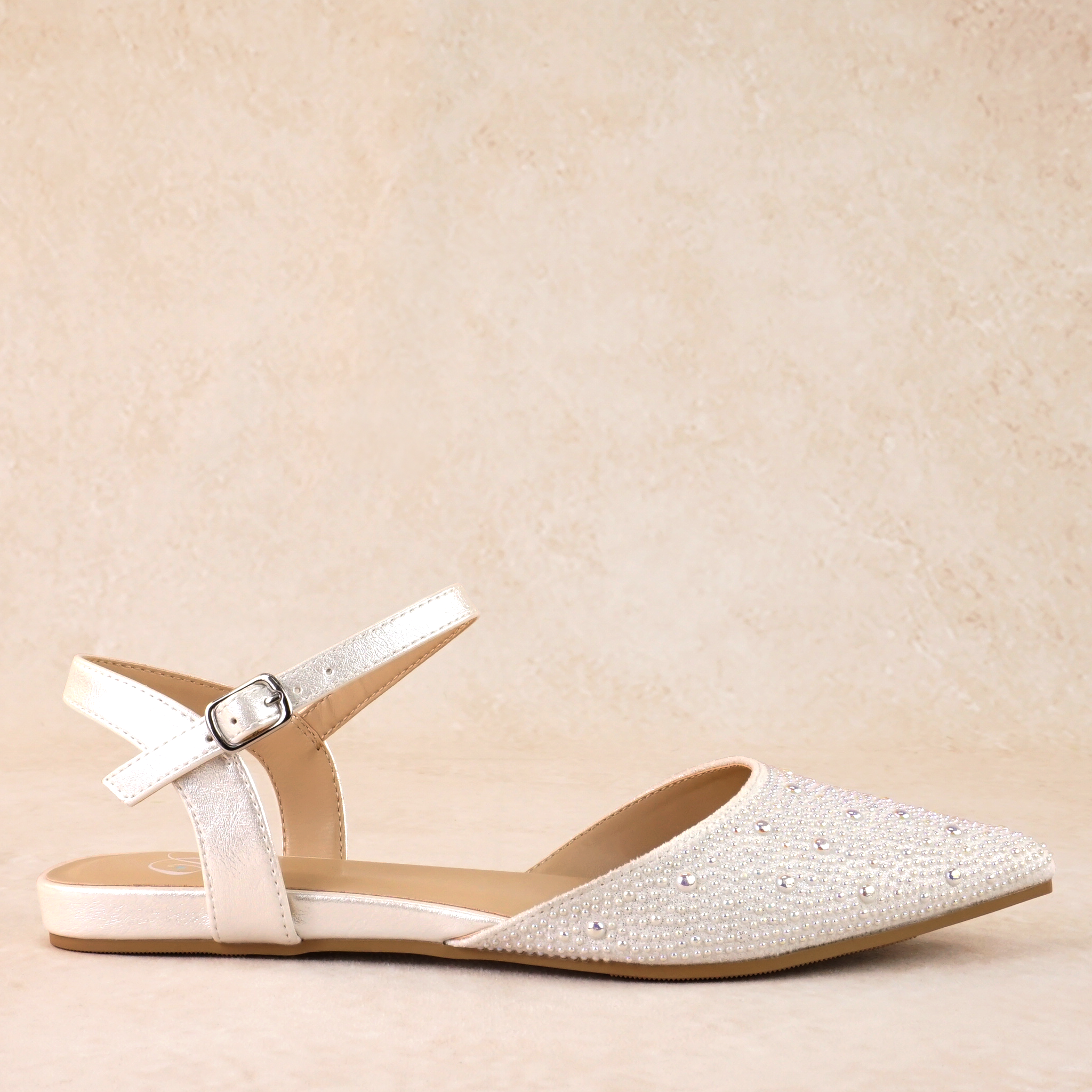 Miaki Pointed Toe Pearl Flat Shoes
