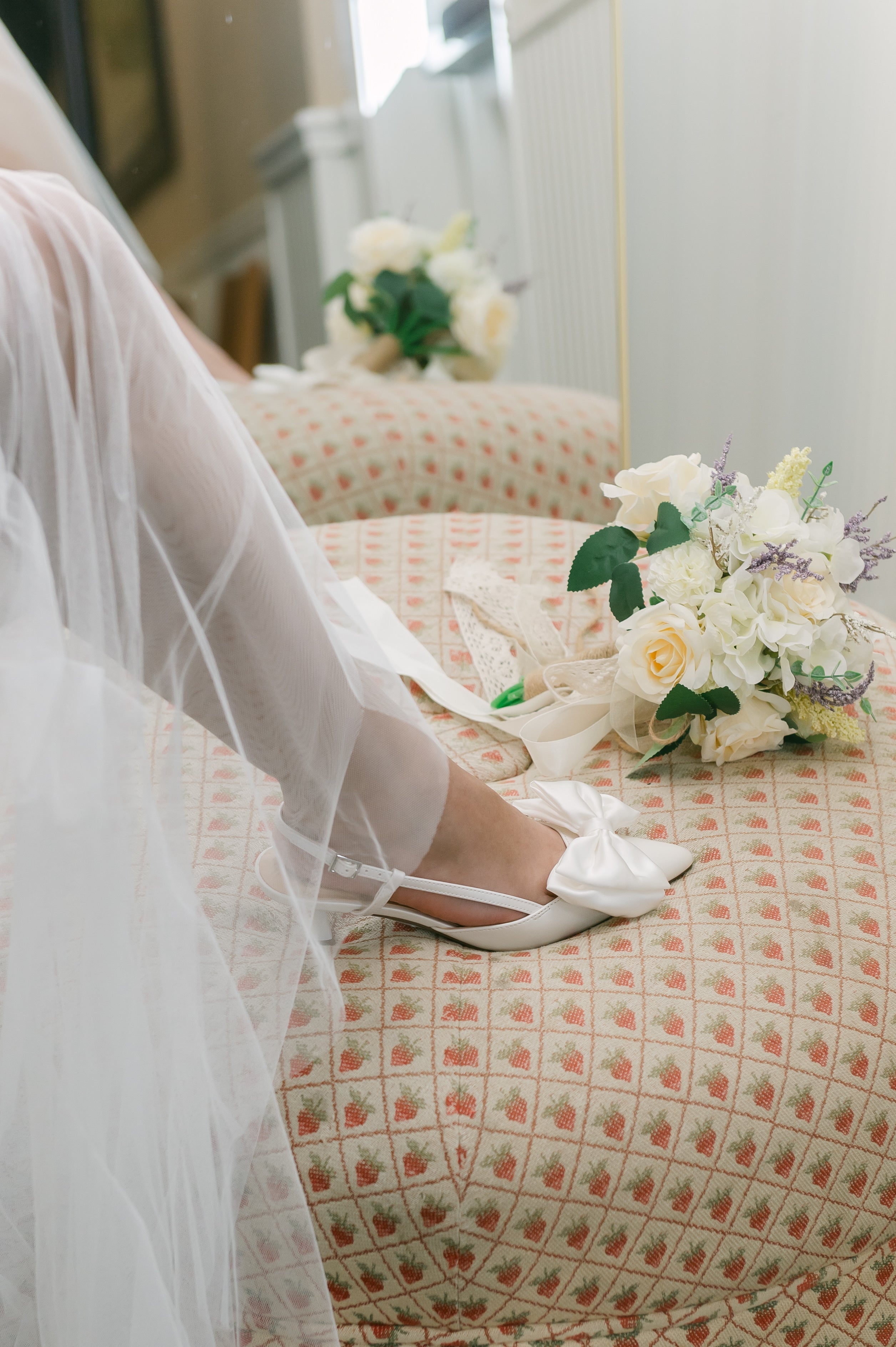 Lada White Satin Bow Kitten Heels